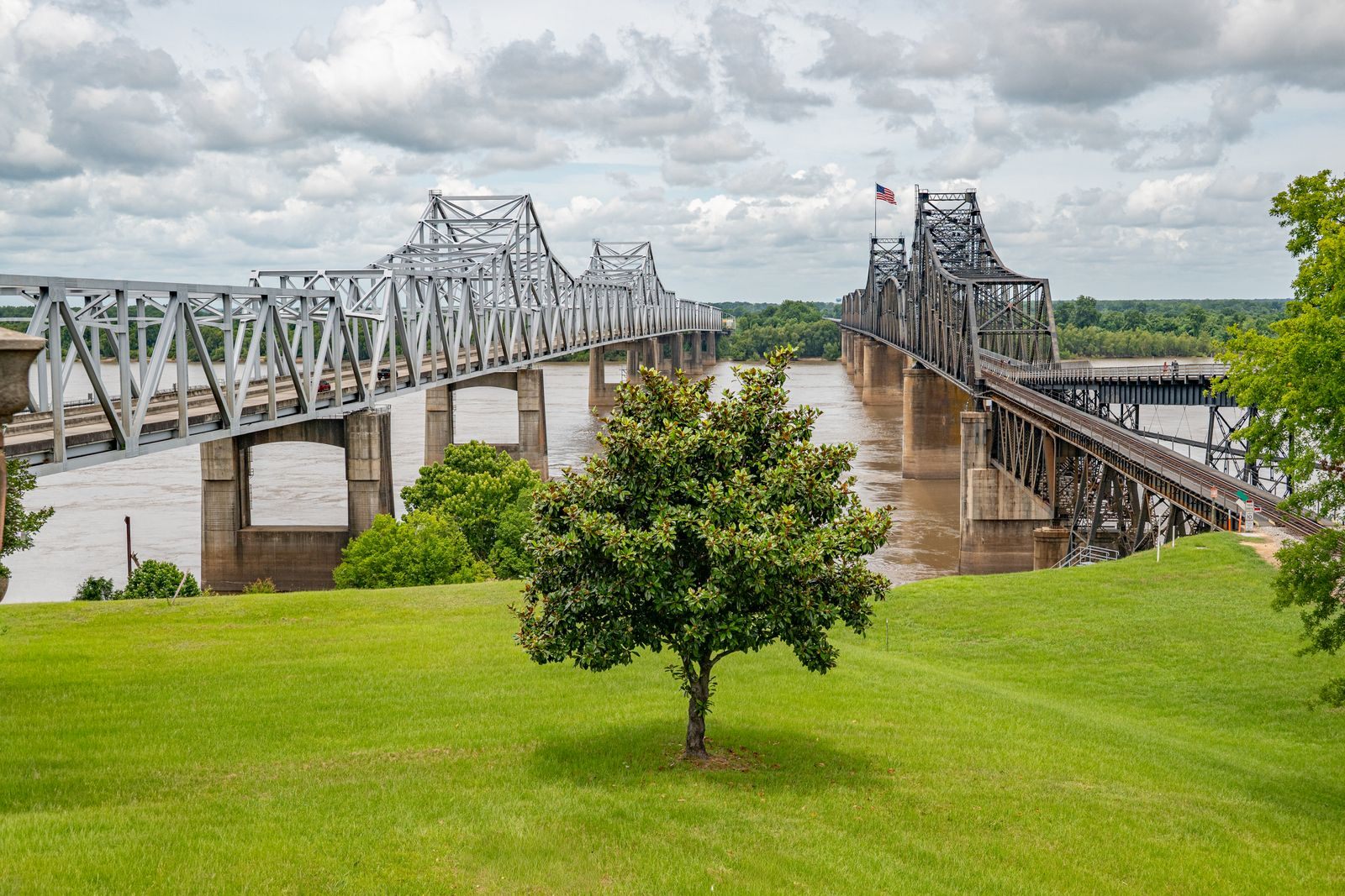 Bridge across the Mississippi at Vicksburg, a stop on the lower Mississippi river cruise itinerary